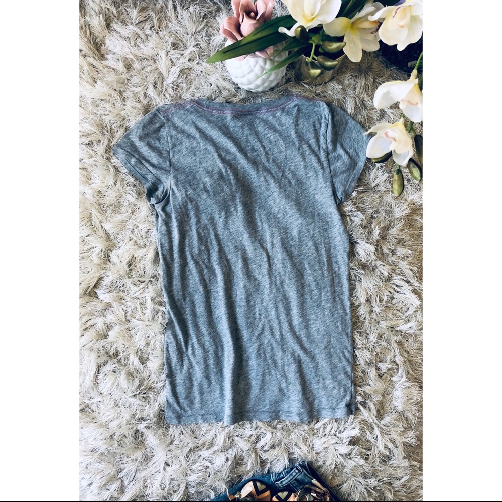 PINK Victoria’s Secret Tee - Picture 5 of 6